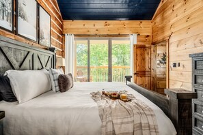4 chambres, fer et planche à repasser, Wi-Fi gratuit, draps fournis