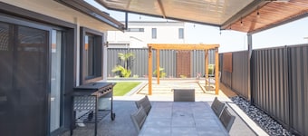 Hollow Beach House - Bunbury
