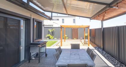 Hollow Beach House - Bunbury