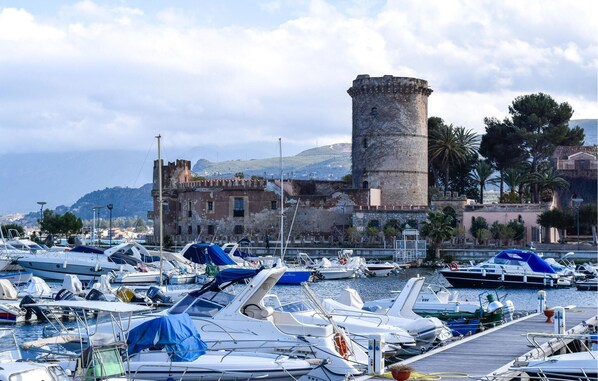 Marina - 3 bedroom stunning home in Trabia (Trabia)