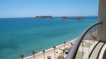 Condo, 1 King Bed with Sofa bed, Pool Access, Ocean View (#1104-Not Pet Friendly) | Property grounds