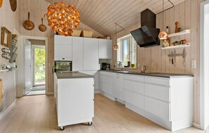 Kühlschrank, Herdplatte, Geschirrspüler