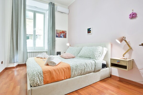 4 室のベッドルーム、アイロン / アイロン台、WiFi、ベッドシーツ