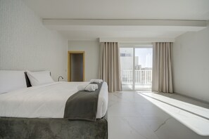 2 bedrooms, iron/ironing board, WiFi, bed sheets - Two Bedroom Penthouse - Jacuzzi (Swieqi)