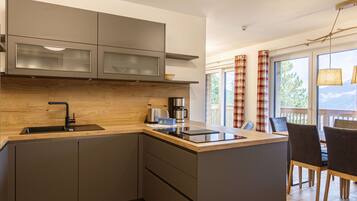 Microwave, oven, dishwasher, toaster