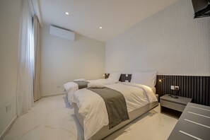 Spa - Three Bedroom Suite 9 (Swieqi)