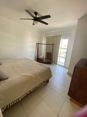 4 bedrooms, WiFi, bed sheets