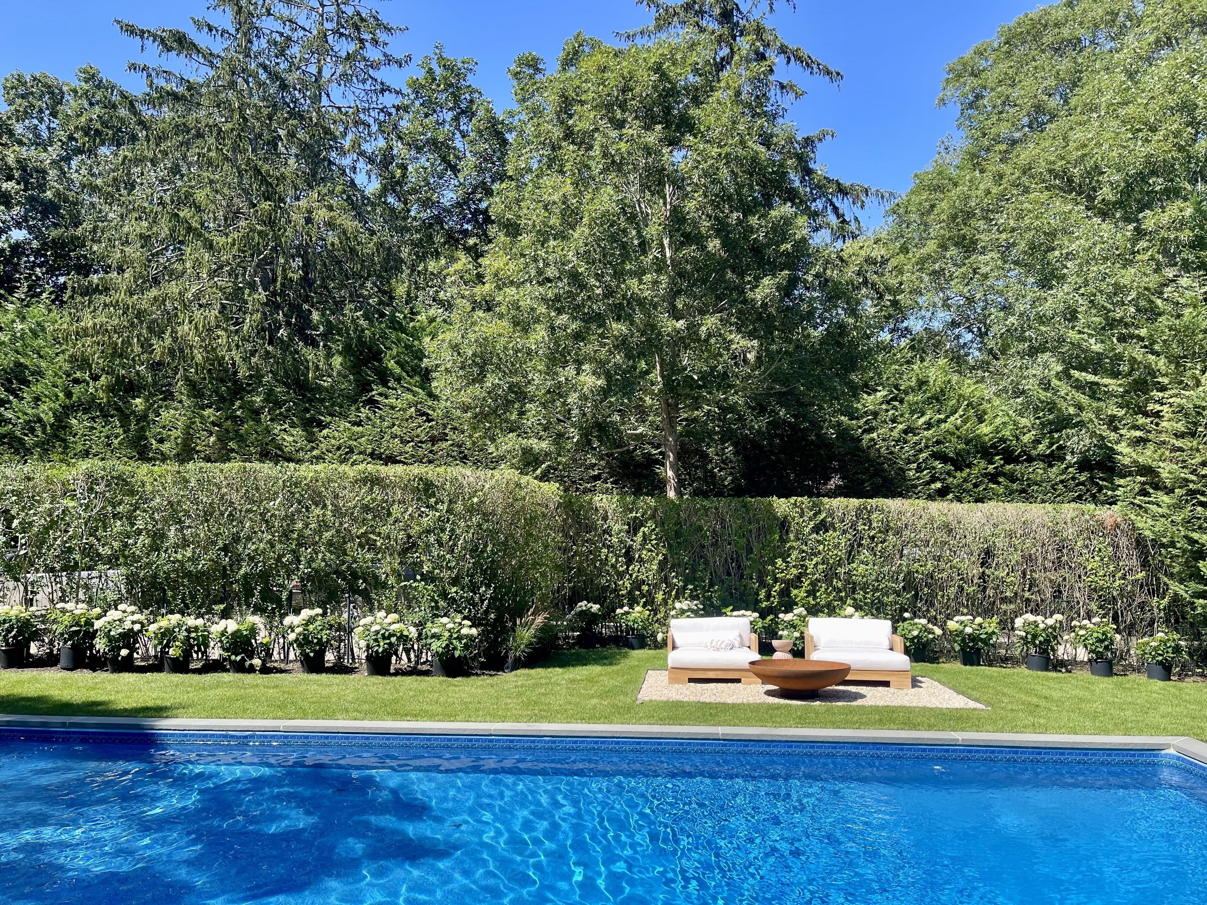 Historic Farmhouse in the heart of Sag Harbor, 4 minutes to Sag Harbor Village!