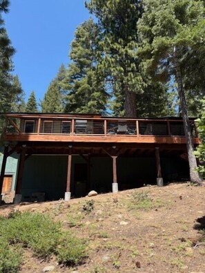 Exterior - Cozy Tahoe Cabin, Perfect Location (Tahoe City)