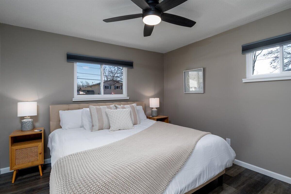 3 bedrooms, desk, iron/ironing board, free WiFi