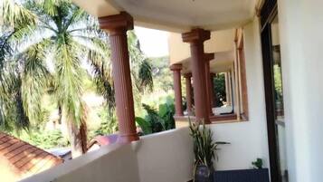 Comfort Apartment | 2 bilik tidur, seterika/papan seterika, Wi-fi percuma