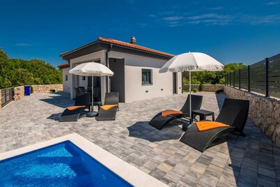 Villa Enie with Private Pool