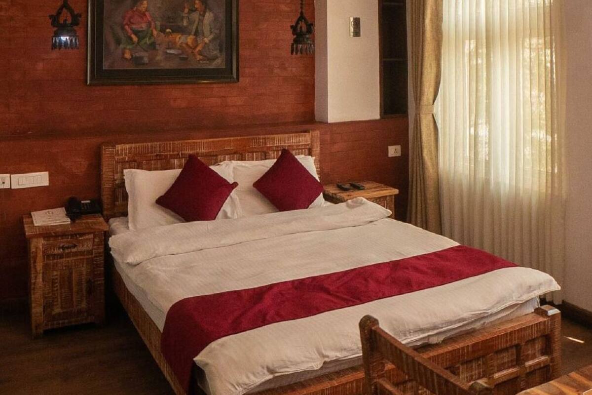 Comfort Room | 1 bedroom, in-room safe, desk, laptop workspace