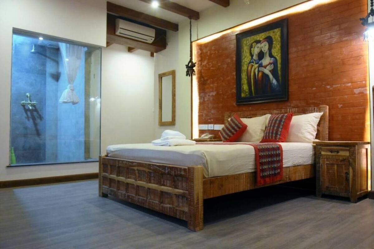 Business Room | 1 bedroom, in-room safe, desk, laptop workspace