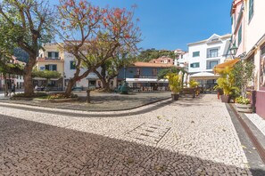 Property grounds - Casa da Horta by Atlantic Holiday (Santa Cruz)