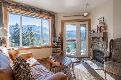 Juniper Springs Lodge #412 - Luxury Ski in Ski out! 2 Bedroom