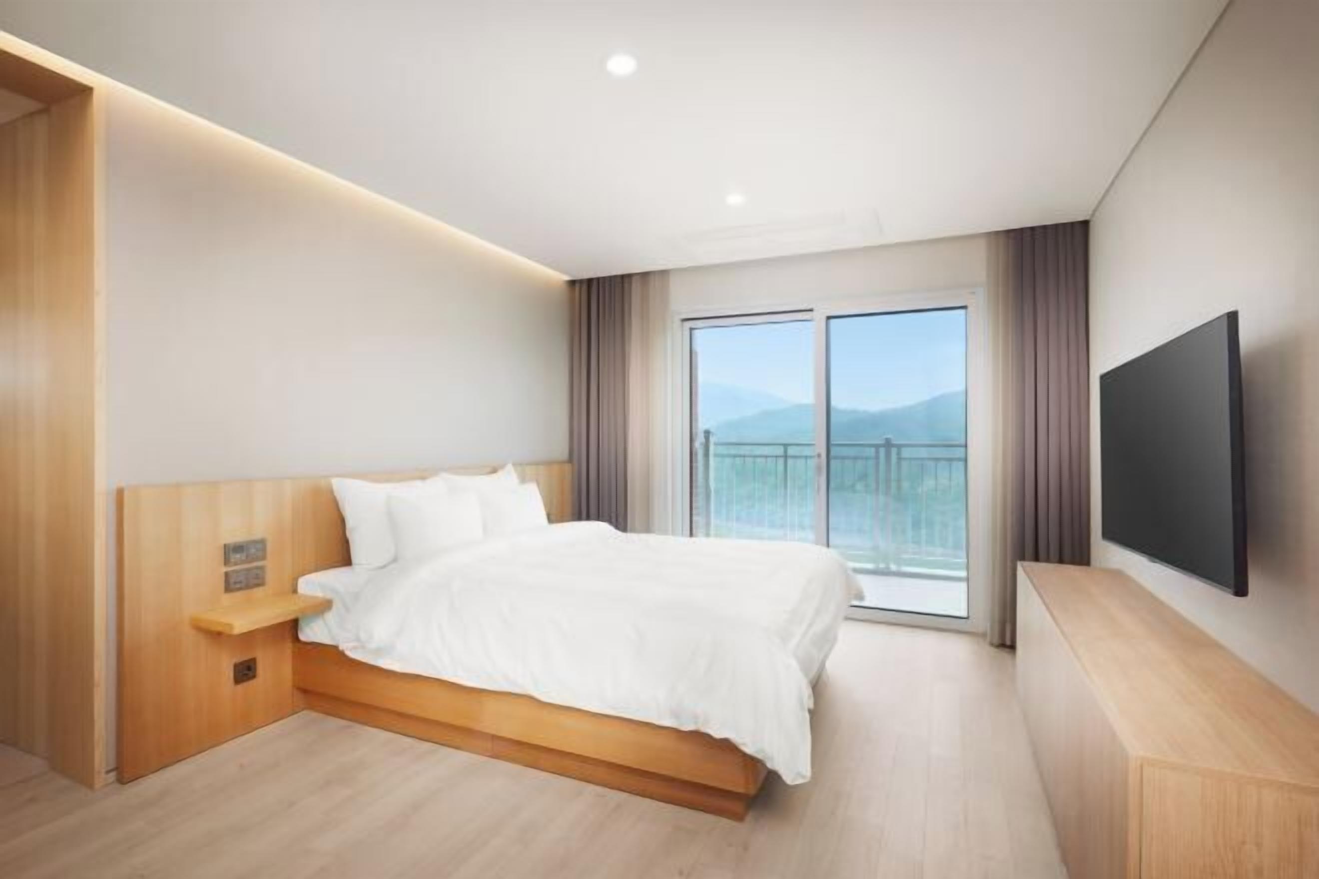 Trang trí khác biệt, trang bị nội thất với thiết kế riêng biệt 