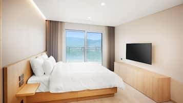 Deluxe Room | Individually decorated, individually furnished, free WiFi, bed sheets