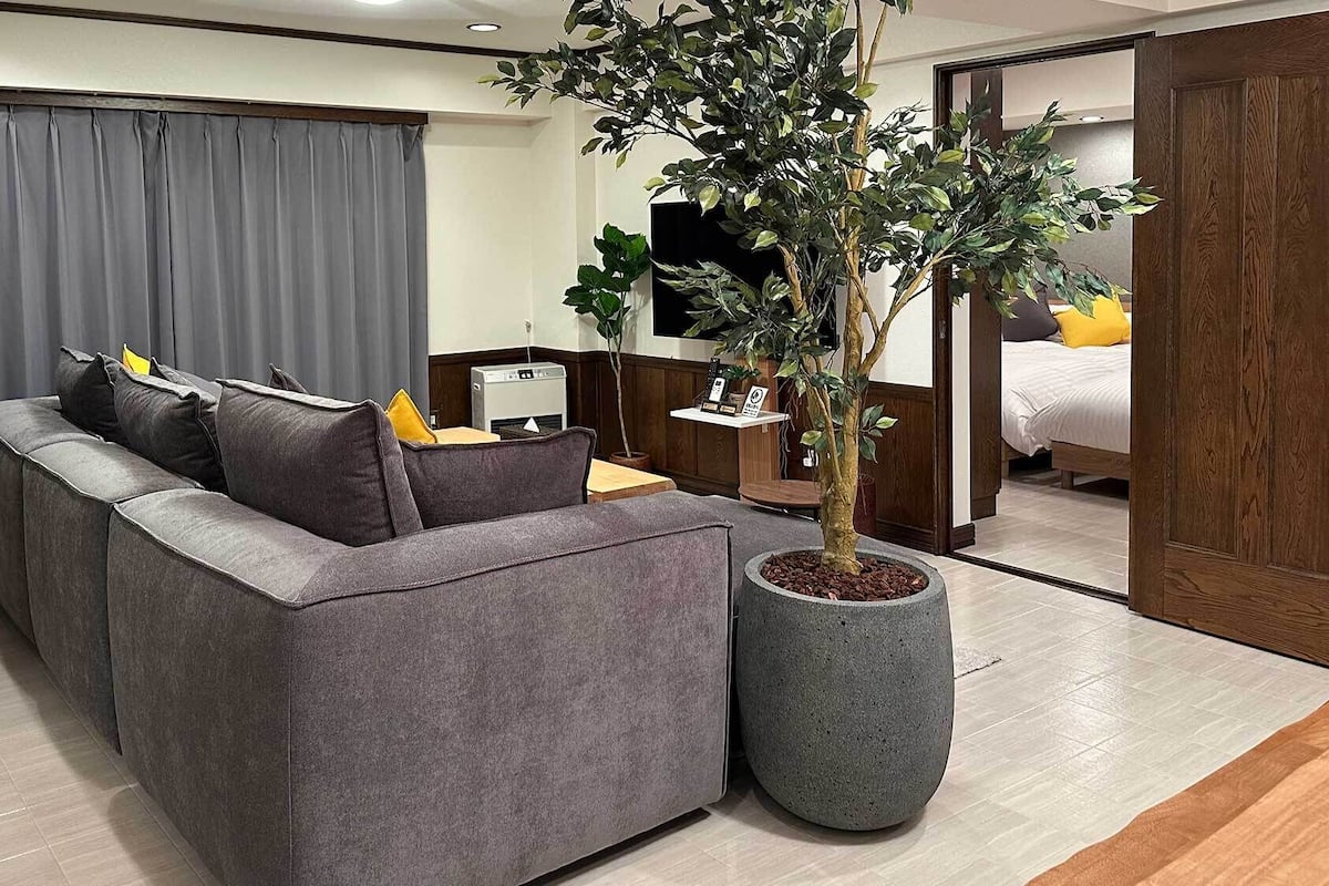 2 bedrooms, WiFi (free)