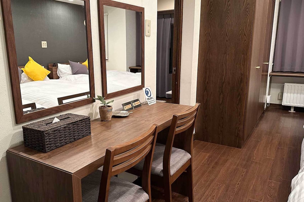 2 bedrooms, WiFi (free)