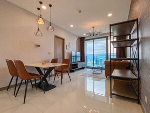 Living area - Zeus Living - Infinity City View on Top of Sunwah Pearl (Thành phố Hồ Chí Minh)