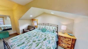 4 bedrooms, iron/ironing board, WiFi (free), bed sheets