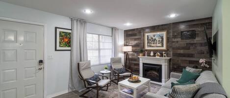 TV connectée, baby-foot, table de tennis de table