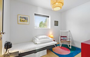 3 bedrooms, travel cot, free WiFi