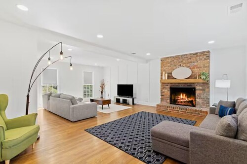 Brookhaven, Atlanta / large luxury home