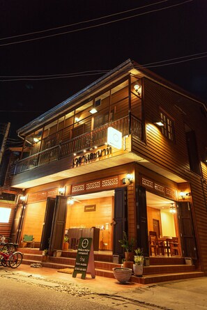 Front of property - Wella&Natee (Chiang Khan)