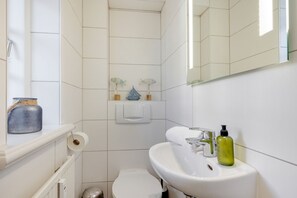 Nicht klassifiziertes Bild, 2 von 23, Schaltfläche