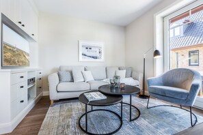 Télévision, chaîne hi-fi