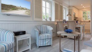 TV, DVD-spiller og stereoanlegg