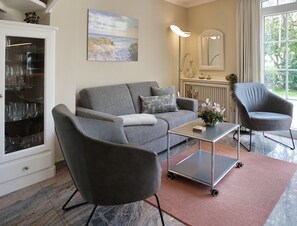 Televisión, reproductor de DVD y estéreo