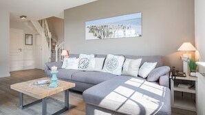 TV, DVD-spiller og stereoanlegg