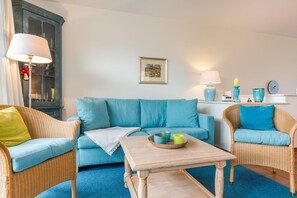 Unclassified image, 5 of 27, button