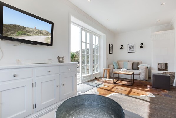 TV, DVD player, stereo