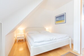 2 slaapkamers, een strijkplank/strijkijzer, wifi, beddengoed