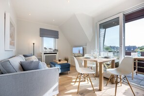 Fernseher, Stereoanlage