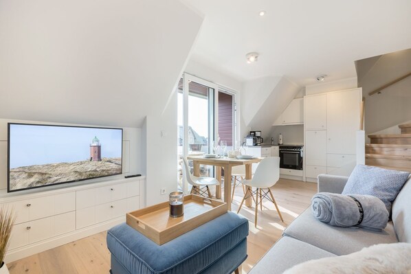 Fernseher, Stereoanlage