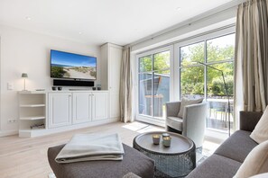 Unclassified image, 2 of 32, button - Vinhues - Hausteil im Erd- und Obergeschoss mit ca. 80 qm Nutzfläche für bis zu 4 Personen (Sylt)