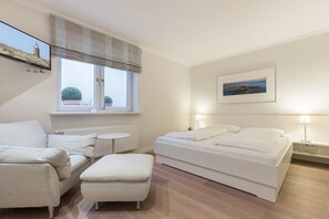 3 Schlafzimmer, Bügeleisen/Bügelbrett, WLAN, Bettwäsche