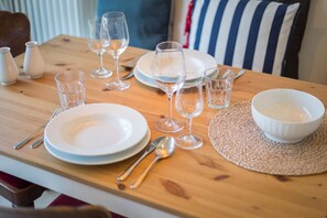 Dining - Kleine Insel - Die Kleine Insel ist ein Wohlfühlort für Singles Oder Einem Urlaub zu Zweit (Wenningstedt-Braderup (Sylt))