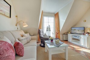 TV, stereo - Westerbrise, App. 6 - In Einer Ruhigen Sackgasse Erwartet Sie Dieses Urlaubsdomizil (Wenningstedt-Braderup (Sylt))