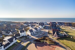 Exterior - Atlantik, App. 5 - Appartement im Erd- und Untergeschoss, ca. 75 qm für bis zu 4 Personen (Wenningstedt-Braderup (Sylt))