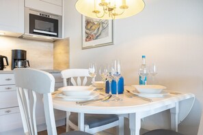 Dining - Atlantik, App. 3 - Beste Lage. Schöner Urlaub. Und Ganz Wenningstedt Liegt Ihnen zu Füßen (Wenningstedt-Braderup (Sylt))