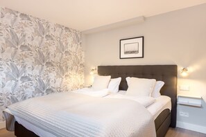 2 chambres, fer et planche à repasser, Wi-Fi, draps fournis