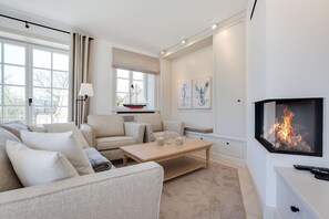 Imagen sin descripción, 3 de 44, botón