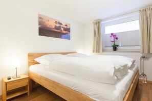 2 bedrooms, iron/ironing board, WiFi, bed sheets - Sylter Refugium, App. 2 - Mitten im Beliebten Inselort Wenningstedt Befindet Sich Dieses Appartement (Wenningstedt-Braderup (Sylt))
