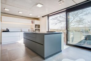 Imagen sin descripción, 2 de 56, botón